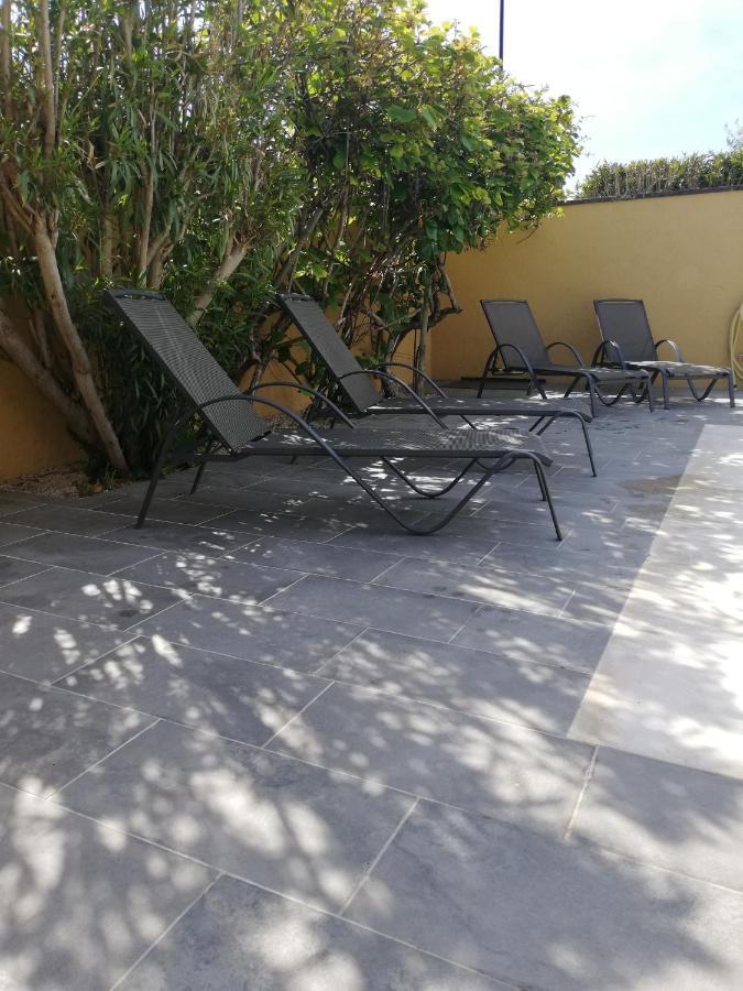 Maison Provencale Spa Sauna Piscine Molleges Екстериор снимка